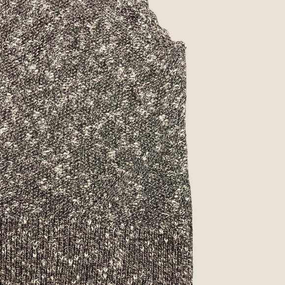 Abercrombie and Finch Knit Top - Picture 3 of 7